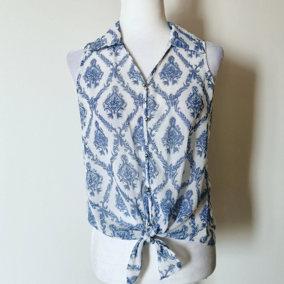 Paisley sleeveless tie waist blouse - Picture 1 of 6
